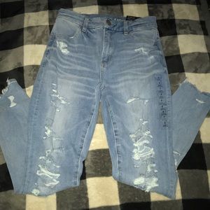 NEW AMERICAN EAGLE JEANS W ALL TAGS